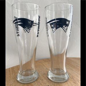Awesome Vintage Patriots Pilsner beer glasses!